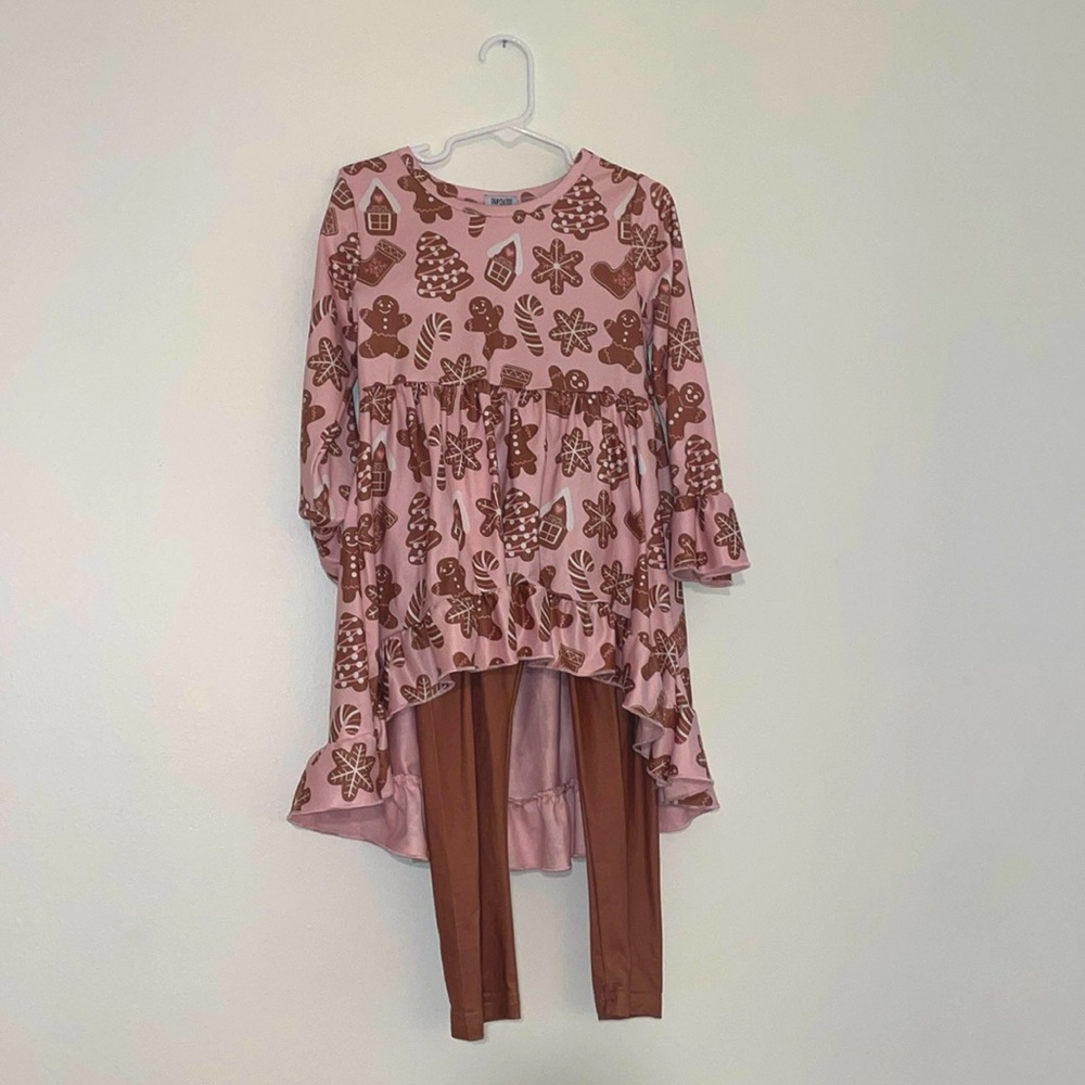 Brand new girls gingerbread dress / playset pink dress and leggings
